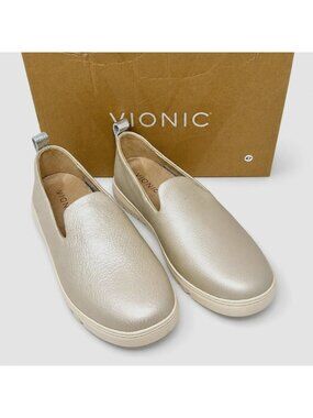 Vionic Uptown Willa Supportive Leather Slip On Loafer Women 10 Wide Comfort Shoe